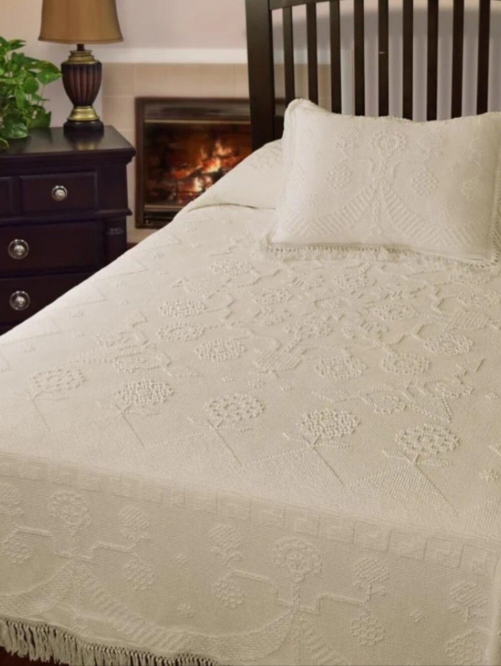 True Vintage Bates  60s -70s Hobnail Bedspread